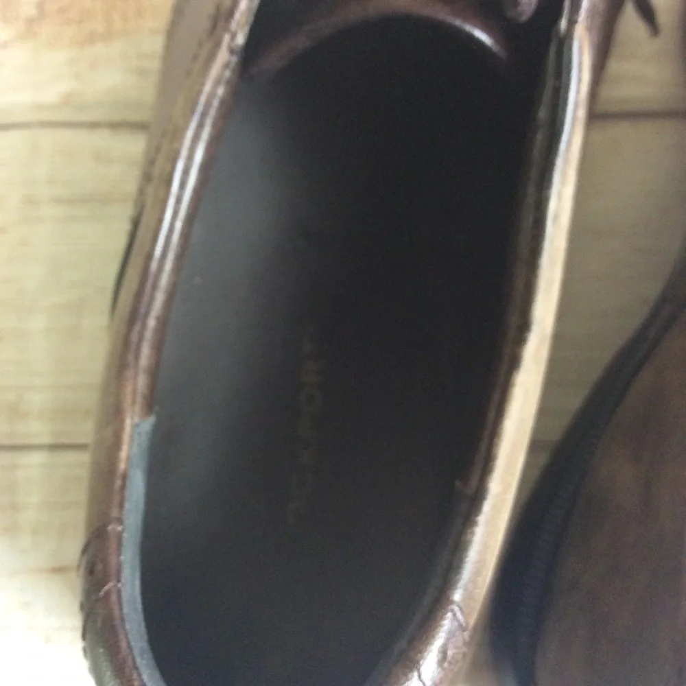 Rockport Oxford brown leather shoes. Size 13